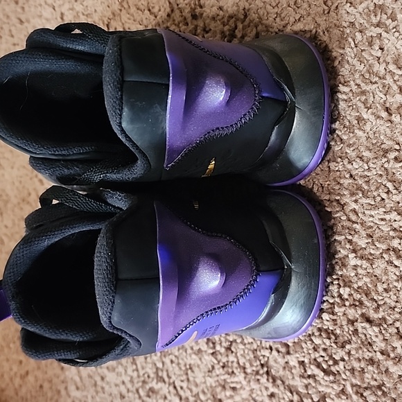 Nike LeBron Witness 5 - Picture 4 of 7